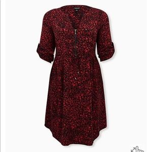Torrid BLACK HEART CHALLIS ZIP FRONT SHIRTDRESS 2X 18/20 used